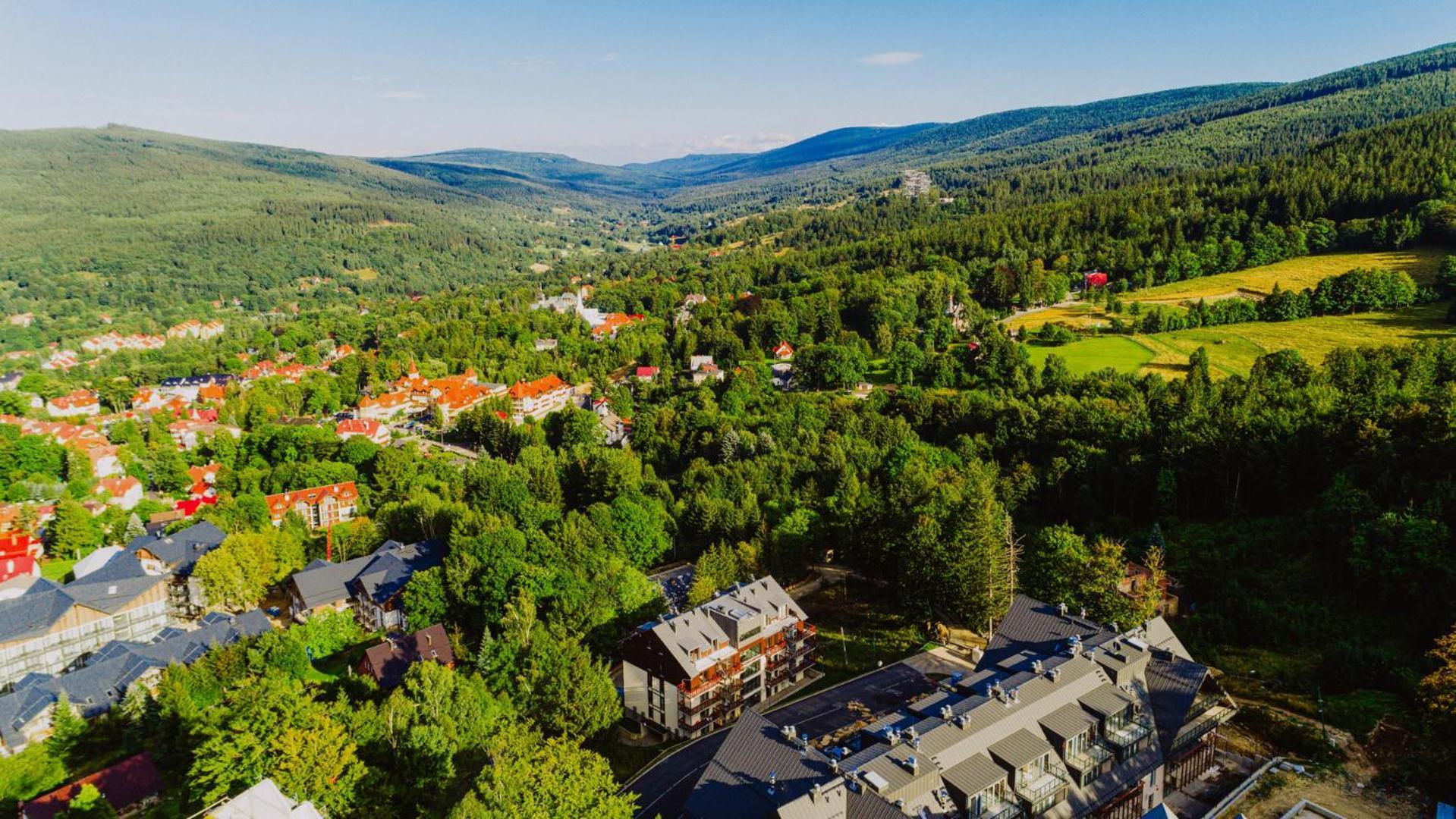Wonder Home - Apartamenty Blisko Centrum, Tuz Przy Kolei Gondolowej I Trasach Single Track Сверадув-Здруй Экстерьер фото